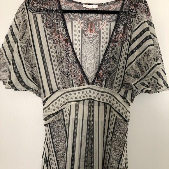 Maxi top with high front slit